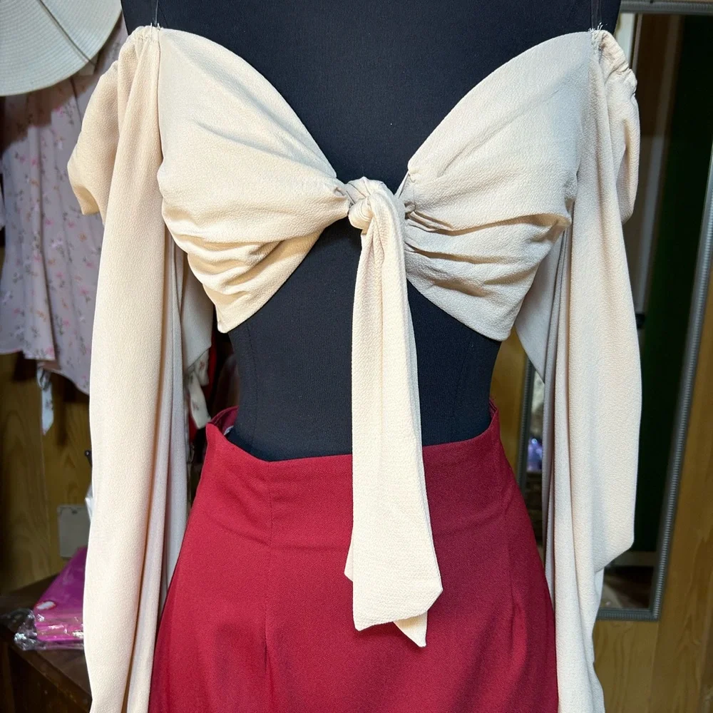 Cream Tie Front Crop Long Sleeve NWT - Picture 6 of 10